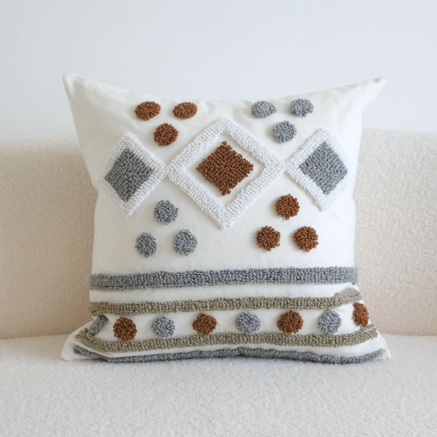 Wabi-Sabi Style Contrasting Color Loop Velvet Pillow