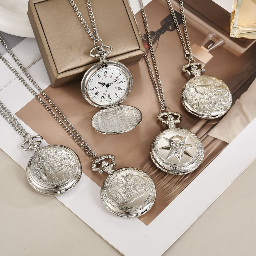 Vintage Silver Pocket Watch Necklace – Classic Quartz Pendant Timepiece