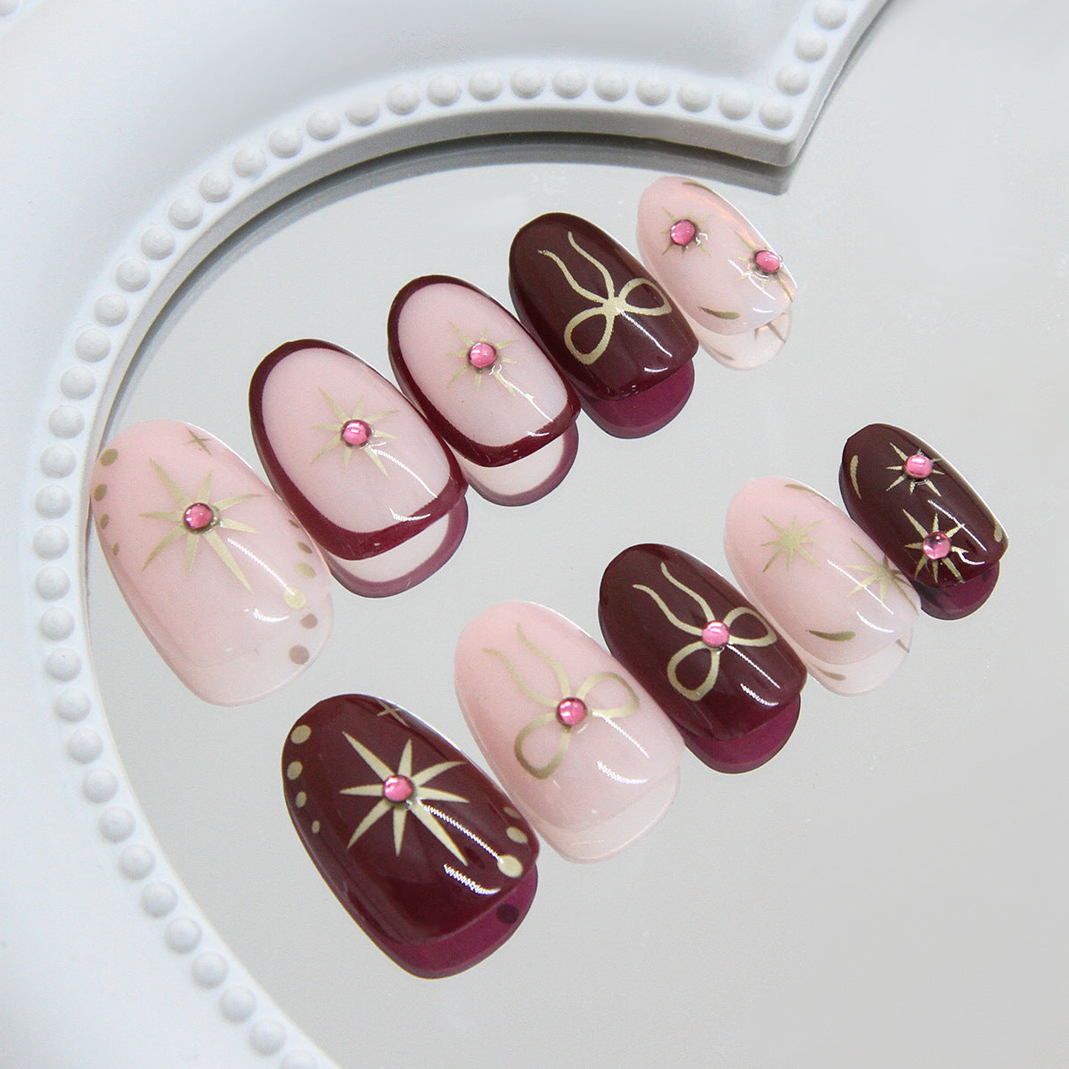 Retro Red & Peach Oval Press-On Nails – Glitter Bow Design Short Nails