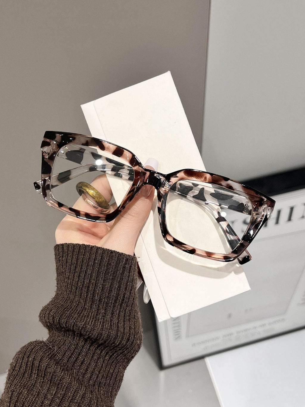 Trendy Dopamine Anti-Blue Light Glasses for Women & Men | Fashion Eyewear Frame