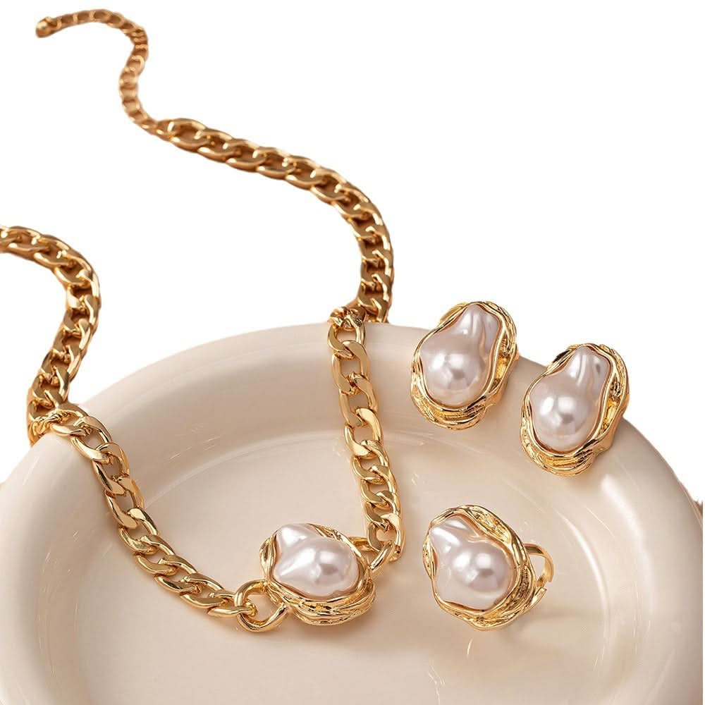 Luxury Pearl Necklace & Earrings Set