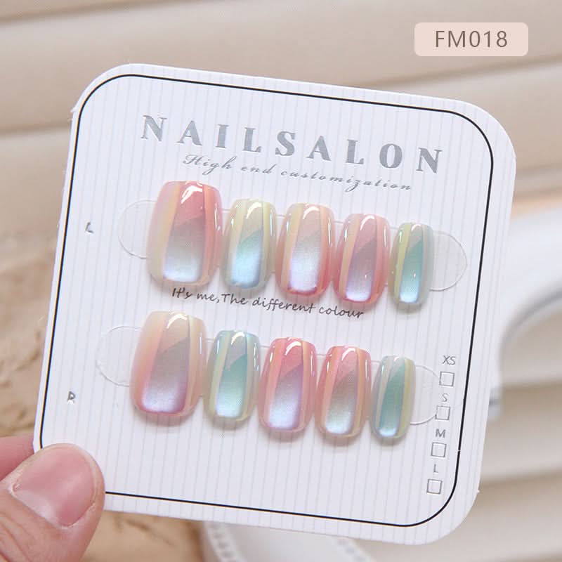 Light-Chasing Cat-Eye Wearable Nails – Candy Gradient Nail Art Pieces (10 Pieces)