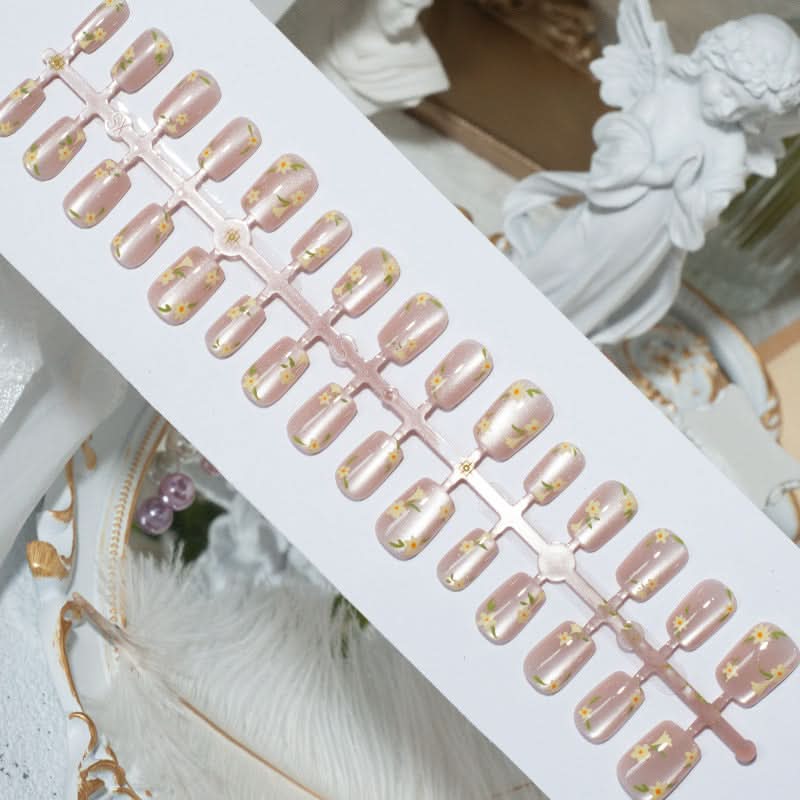 3D Cat Eye Handmade Nail Art – 30-Piece Prefabricated Set