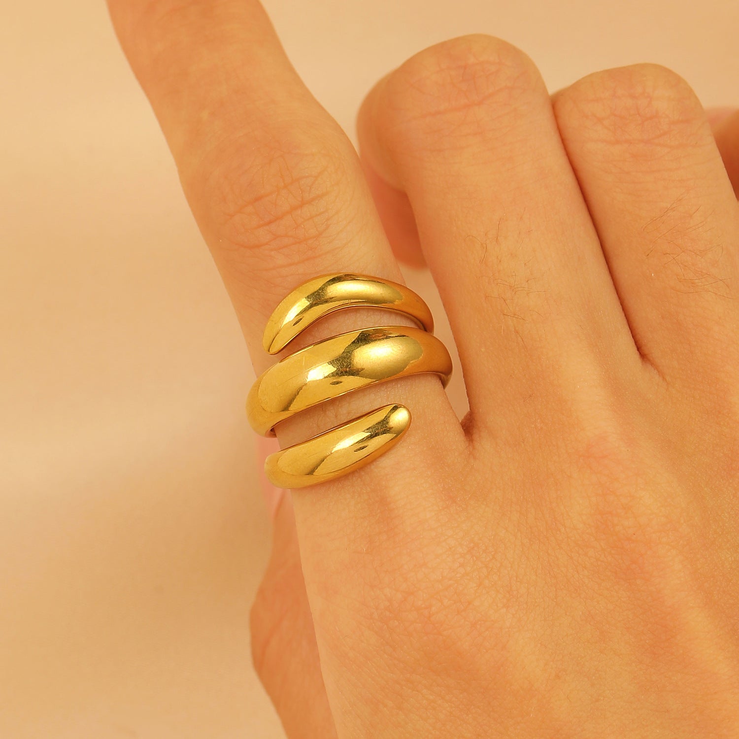 Set of 4 Bold Gold Stainless Steel Rings – Adjustable Water Drop Statement Jewelry