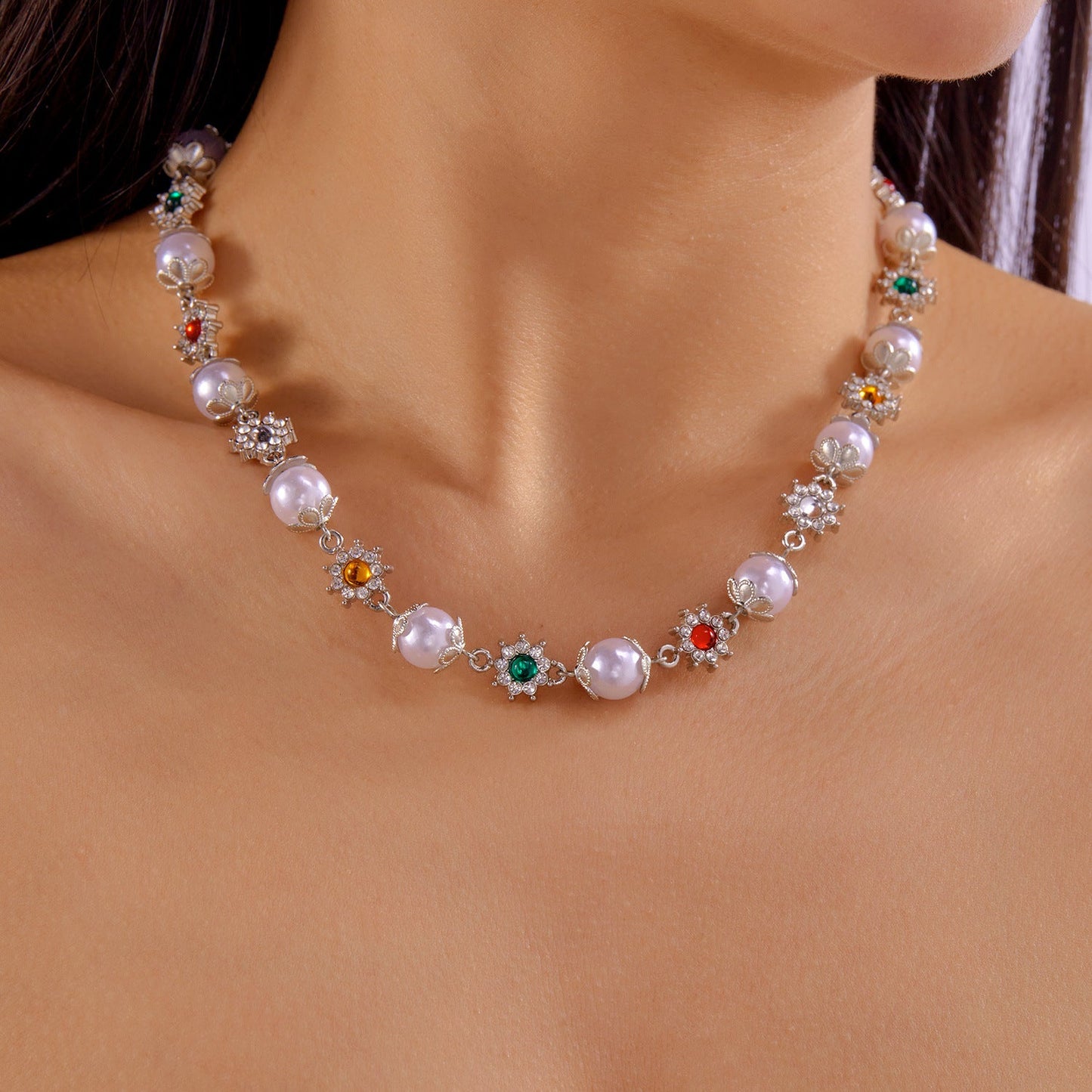 Pearl Flower Necklace – Elegant Rhinestone Choker for Women, Trendy Handmade Jewelry