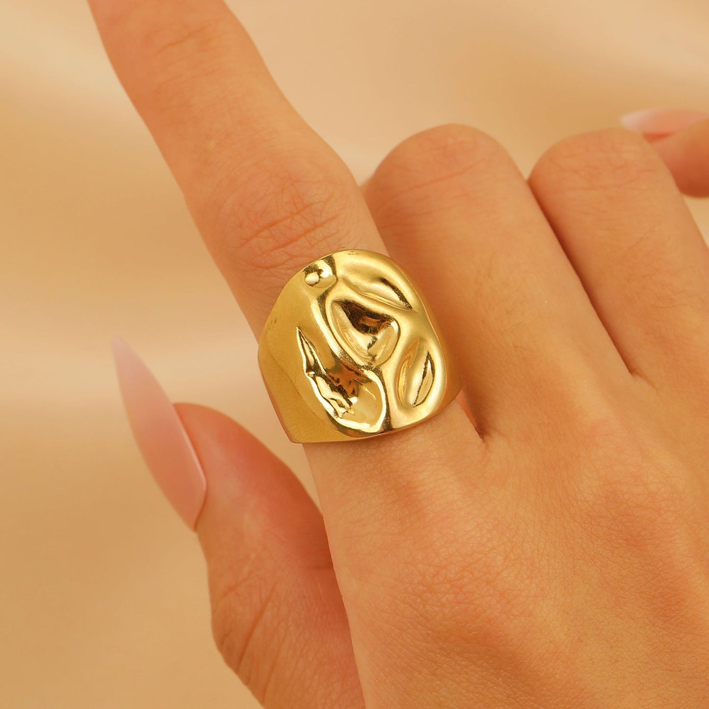 Set of 4 Bold Gold Stainless Steel Rings – Adjustable Water Drop Statement Jewelry