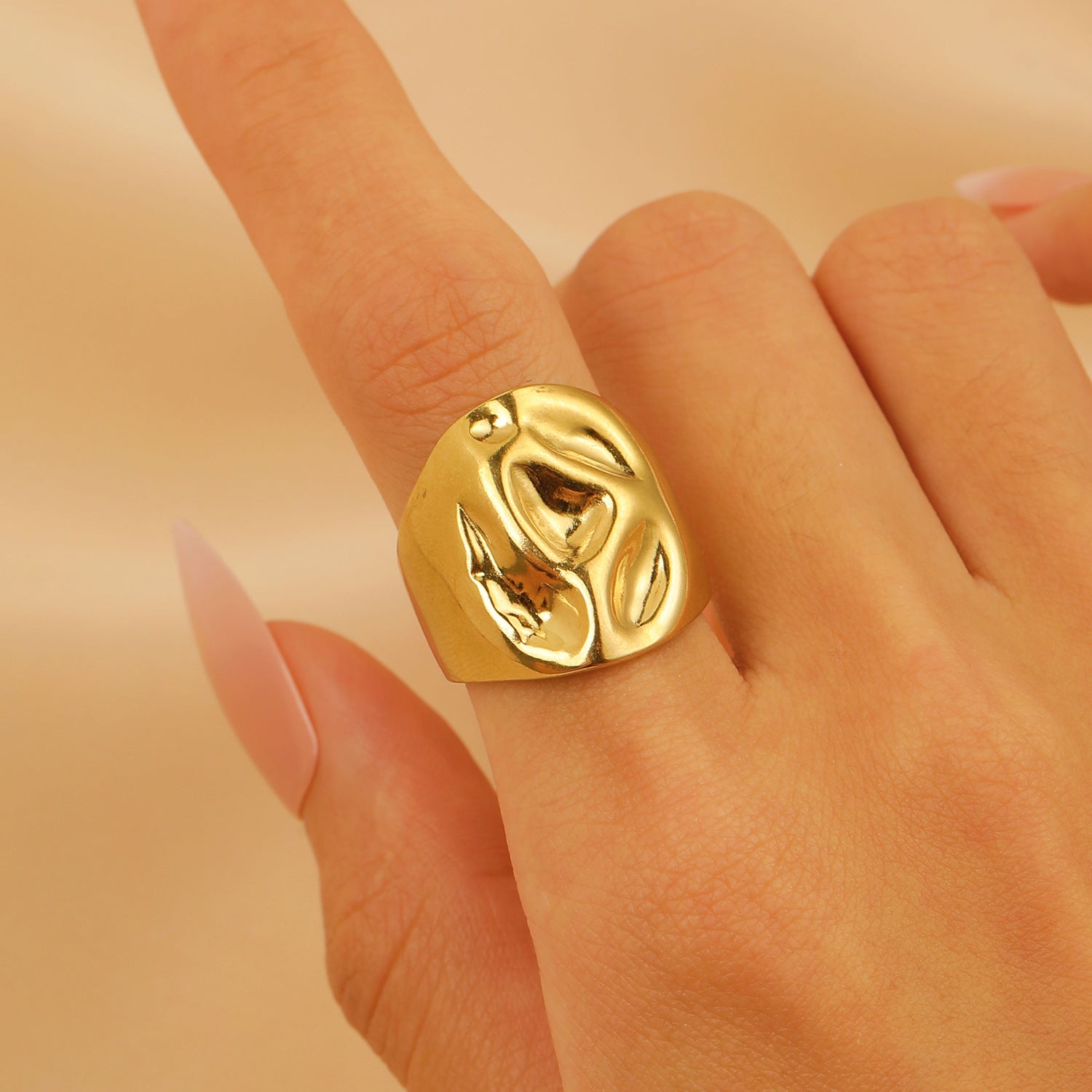 Set of 4 Bold Gold Stainless Steel Rings – Adjustable Water Drop Statement Jewelry