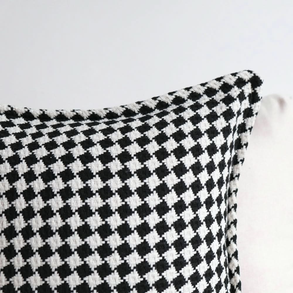 Retro Plaid Knitted Pillow Cover – Luxurious High-End Cushion