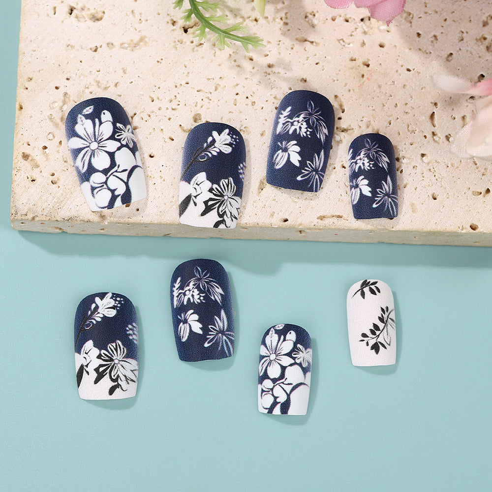 Medium Square Press-On Nails – Matte Black & White Floral Nail Art Design
