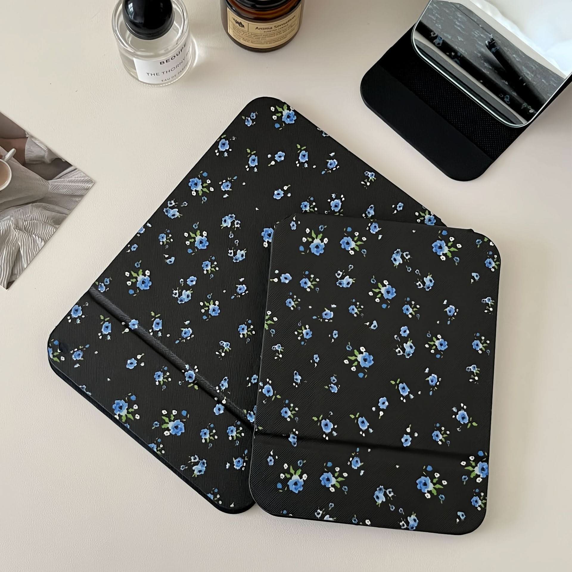 Portable Retro Floral Folding Makeup Mirror
