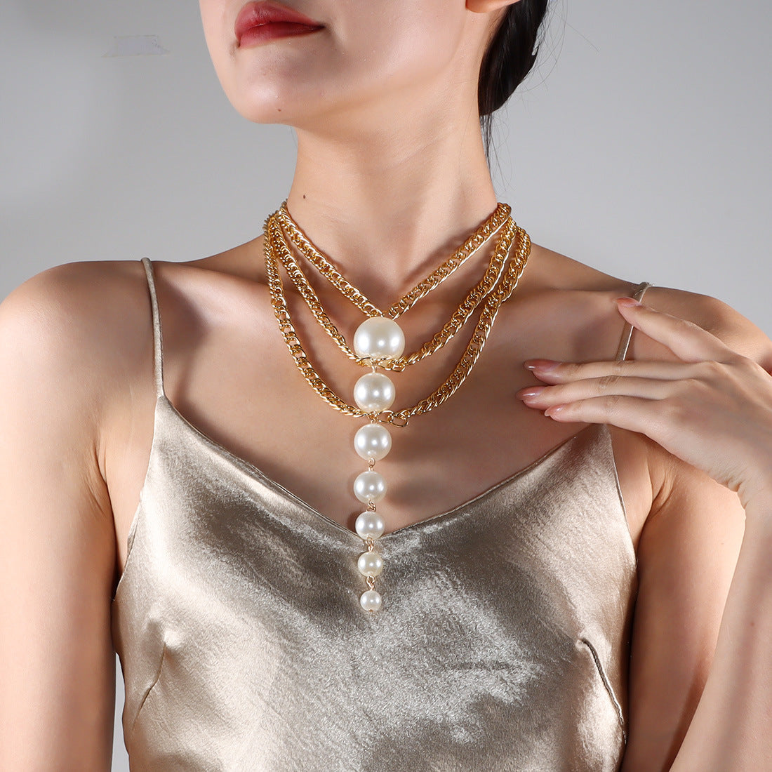Retro Pearl Layered Chain Necklace – Multi-Layer Snake Chain Pendant for Women