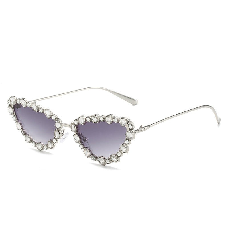 Cat-Eye Rhinestone Sunglasses – UV400 Metal Geometric Street Style Shades for Women