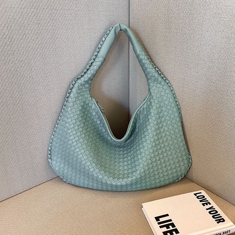 Women's Woven Shoulder Bag – Handbag with Zipper Closure and Inner Pockets