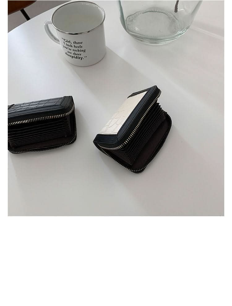 Large Capacity Crocodile Pattern Card Holder