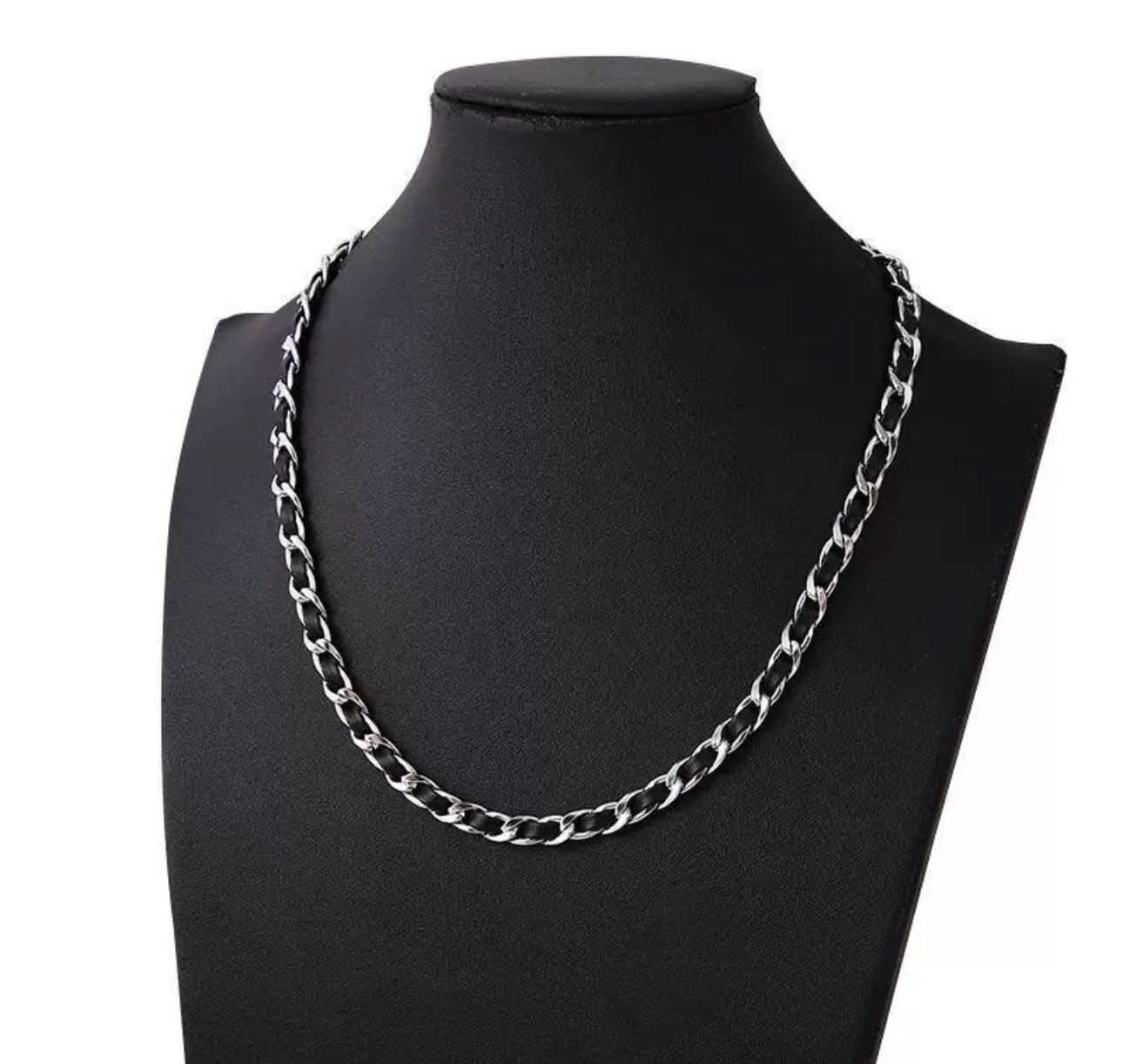Men’s Minimalist Black Titanium Steel Necklace – Trendy Chain