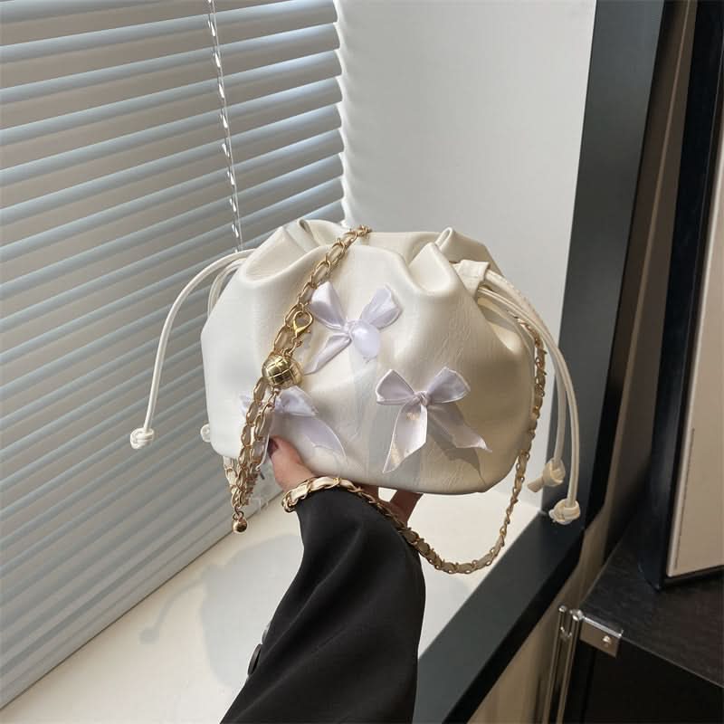Western-Style Chain Messenger Bucket Bag - Niche Aesthetic for Women