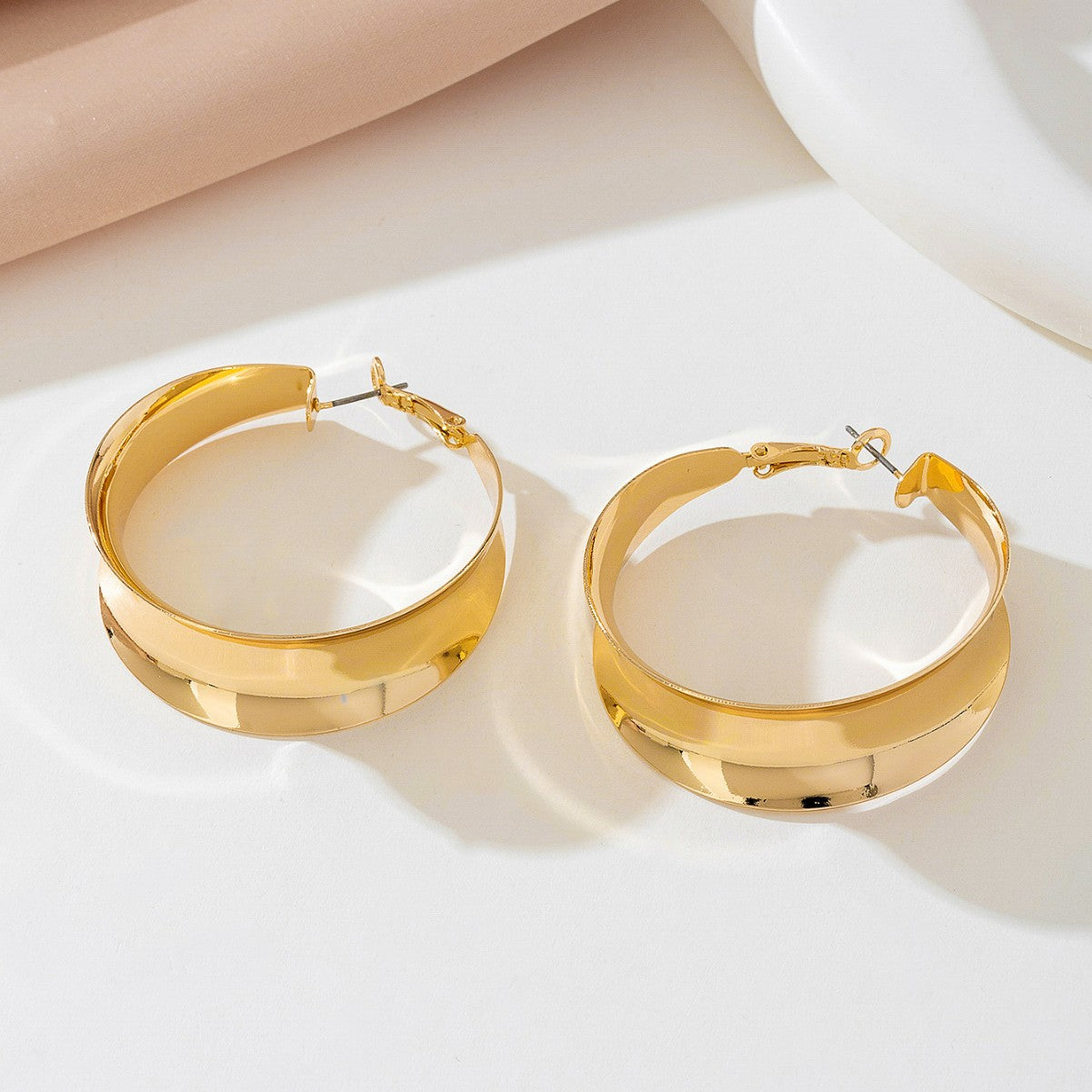 Large Gold Hoop Earrings for Women – Geometric Hollow Metal Jewelry