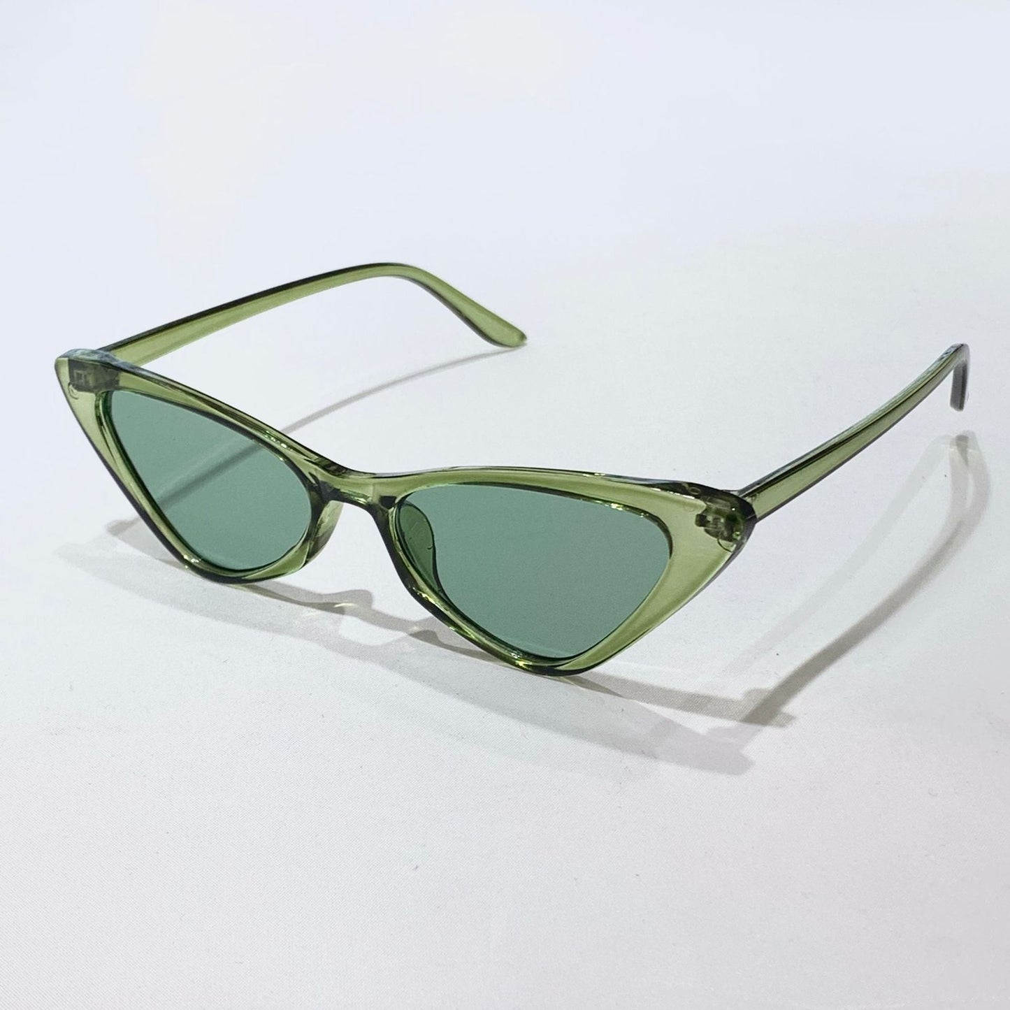 Retro Cat Eye Sunglasses for Women – UV400 Full Frame Fashion Shades