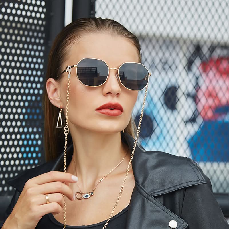 Trendy Women’s Sunglasses with Chain – Stylish Full-Frame Polygonal Shades