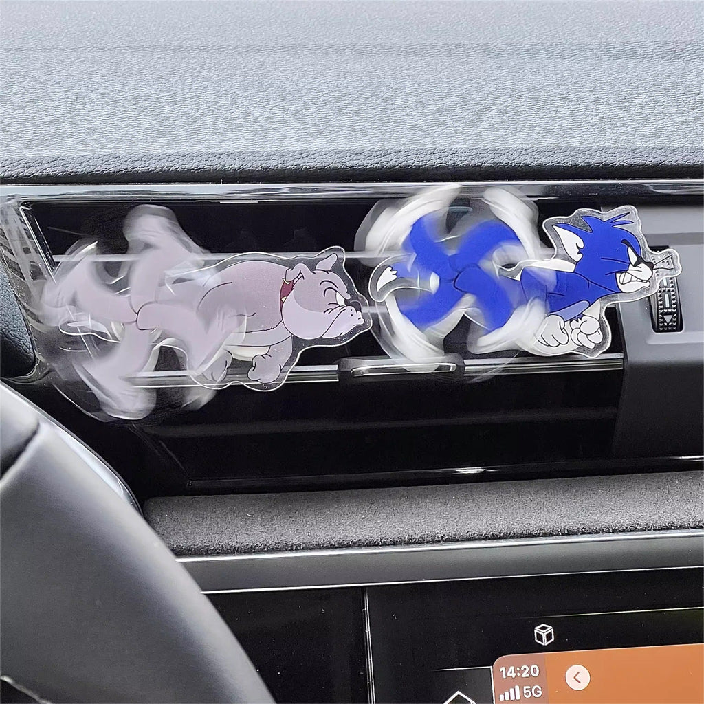 Tom and Jerry Car Air Vent Clip – Rotating Cartoon Ornament with Aromatherapy
