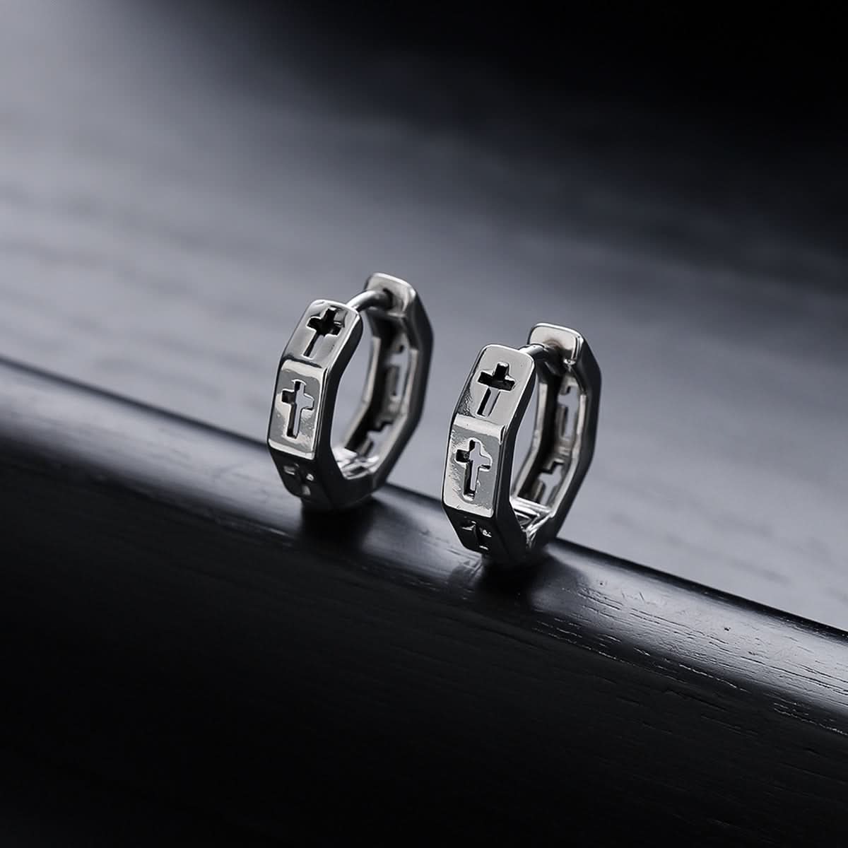 Men’s Trendy Hollow Cross Earrings – Minimalist Jewelry