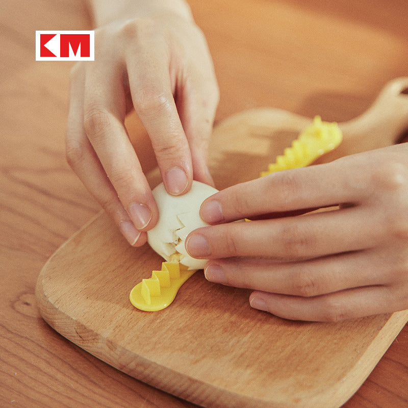 Boiled Egg Cutter Tool – Zigzag Egg Carving Mold, Kitchen Gadget for Decorative Eggs
