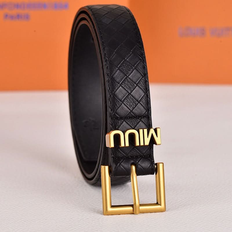 Women's Retro Letter Belt – Stylish Leather Waist Belt For Jeans & Dresses