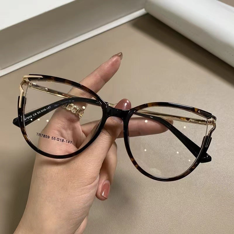 Anti-Blue Light Stylish Computer Glasses For Women – Oval Frame, Gradient Lens