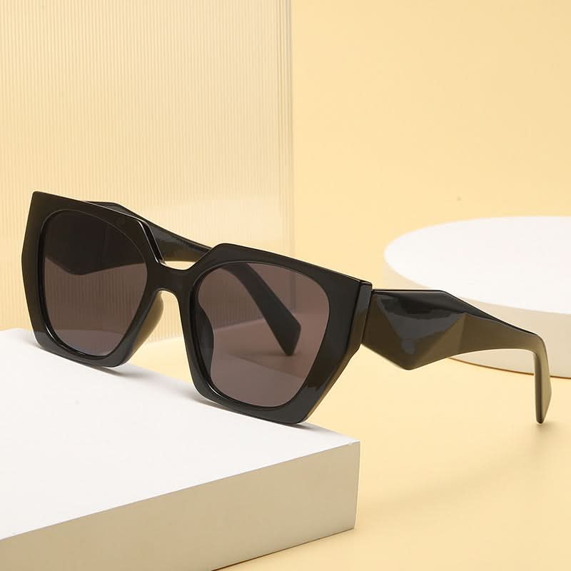 Stylish Cat-Eye Sunglasses for Women – Wide Temple Full-Frame UV Protection Shades