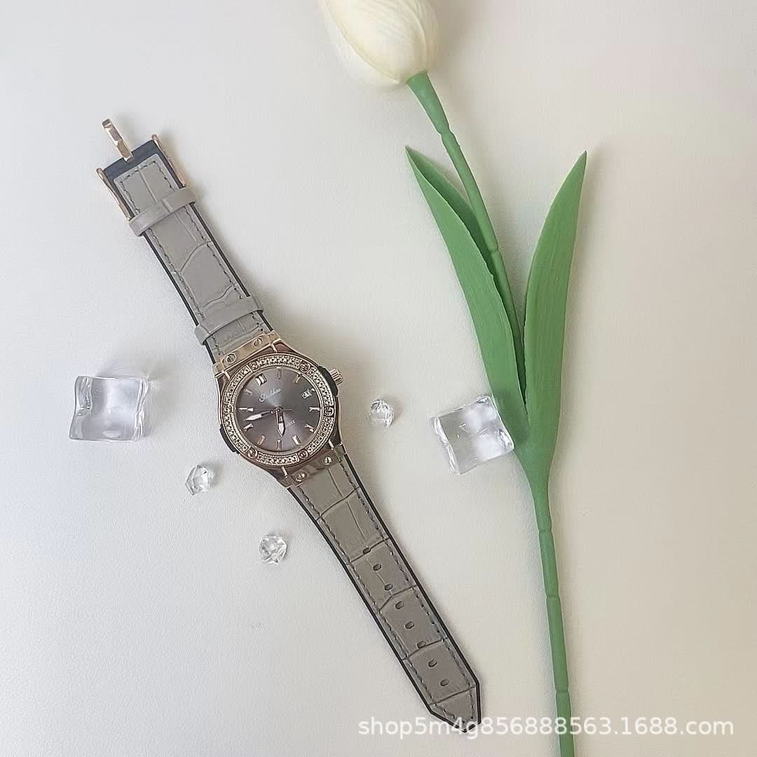 Golden Oak AP Watch – Light Luxury, Versatile Fashion