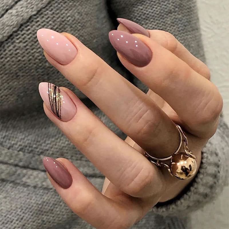 Almond-Shaped Press-On Nails – Short Brown Wearable Nail Art Set