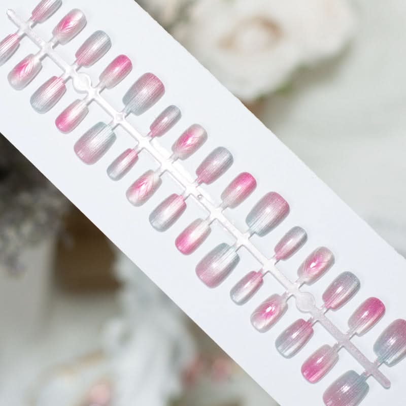 3D Cat Eye Handmade Nail Art – 30-Piece Prefabricated Set
