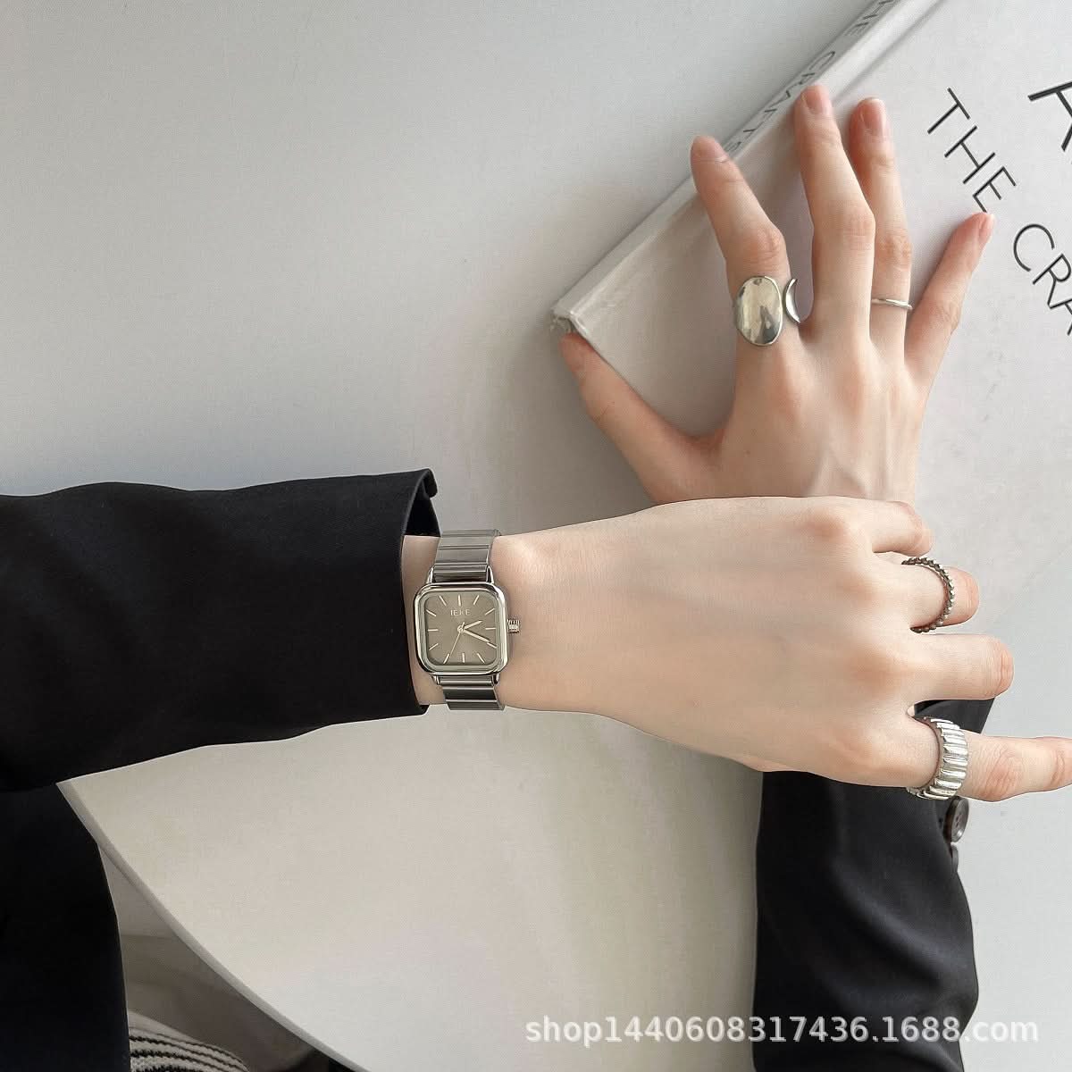 Niche Bamboo Strap Square Watch