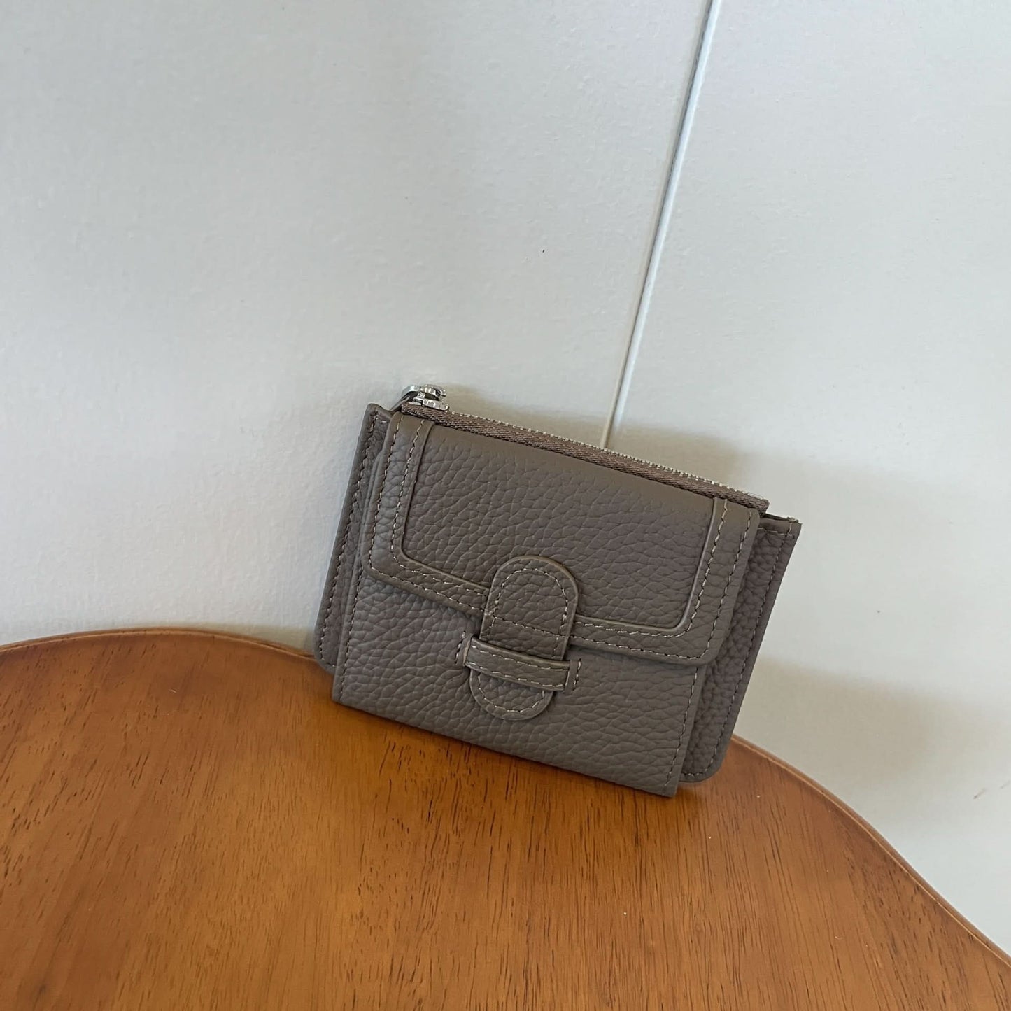 Slim Leather Card Holder & Coin Purse – Minimalist Multi-Card Wallet
