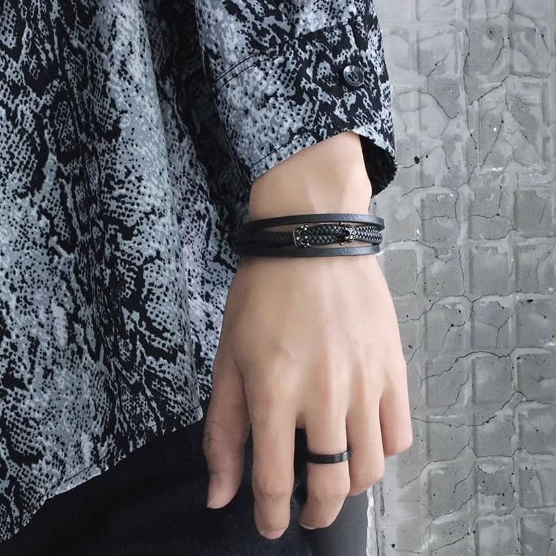 Men’s Stylish Crown Leather Bracelet – Cuff with Magnetic Buckle