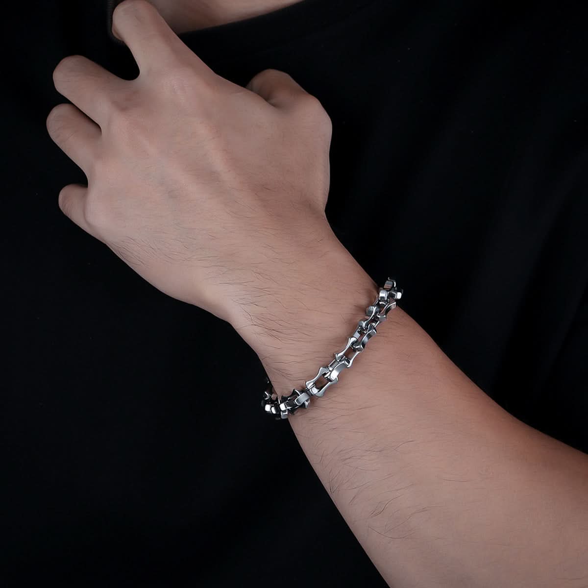 Men’s Titanium Steel Dragon Bone Bracelet – Handmade Chain