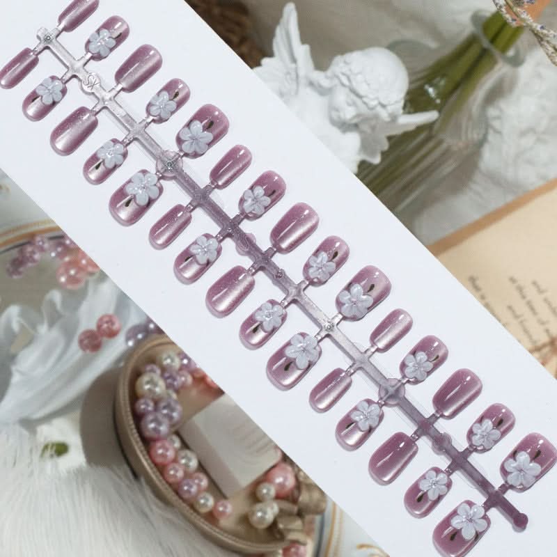 3D Cat Eye Handmade Nail Art – 30-Piece Prefabricated Set