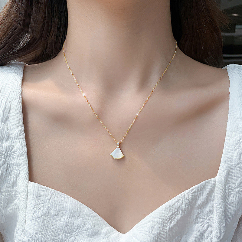Cat’s Eye Stone Fan Pendant Necklace – Titanium Steel Clavicle Chain for Women