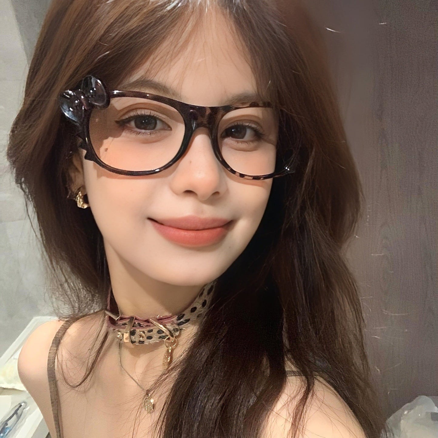 Retro Leopard Print Glasses Frame – Cute Round Eyewear for Women