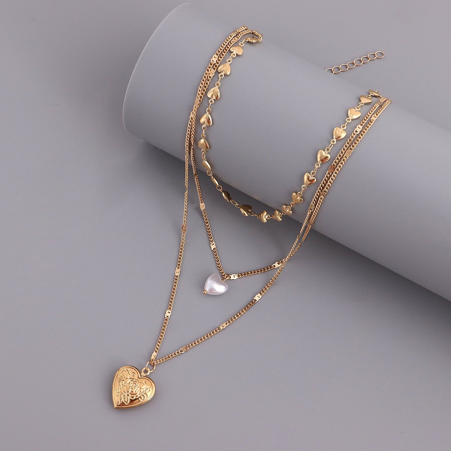 Multi-Layer Heart Pendant Necklace for Women – Gold Alloy Clavicle Jewelry