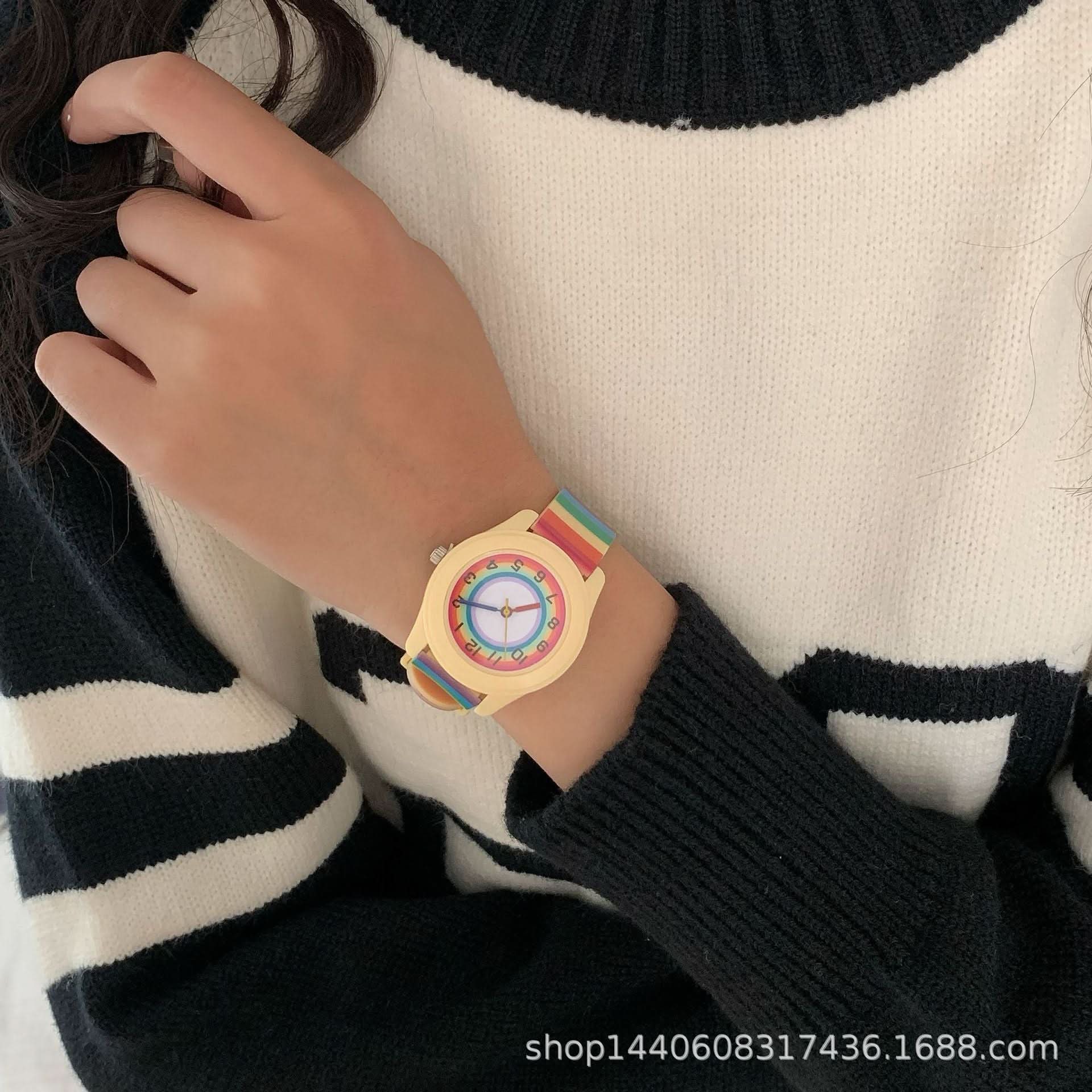 Cartoon Fashion Children's Quartz Watch – Cute Jelly Silicone, Fresh & Unisex