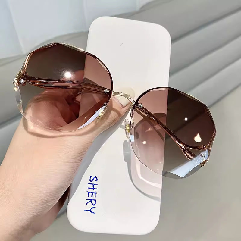 Frameless UV Protection Sunglasses for Women – Ocean Tint Slimming Shades