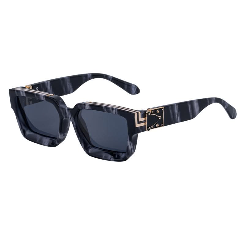 Trendy Small-Frame Sunglasses – Stylish Retro Shades