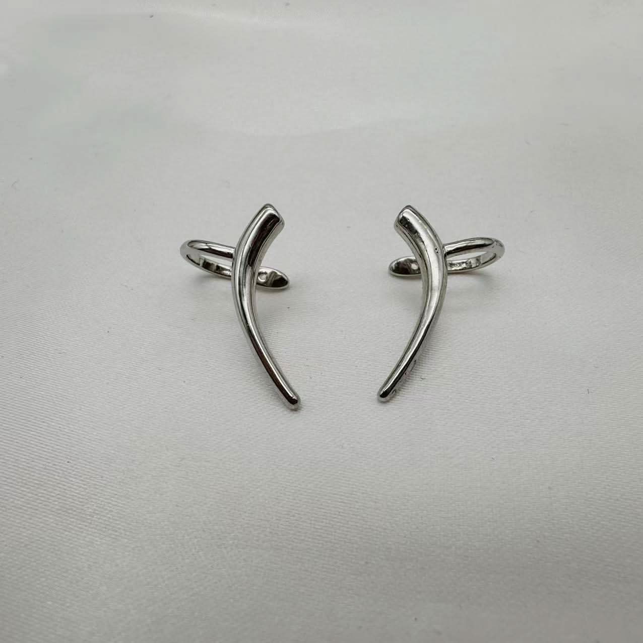 Silver Punk Tragus Clip, Geometric Non-Pierced Earrings