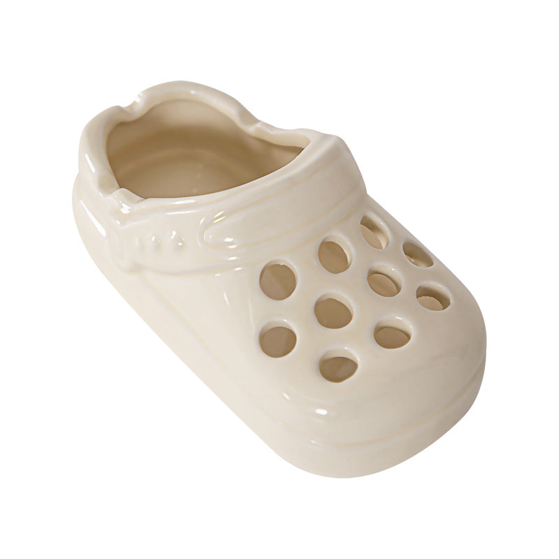 Crocs-Inspired Ceramic Ashtray – Funny Slippers Design for Home Decor