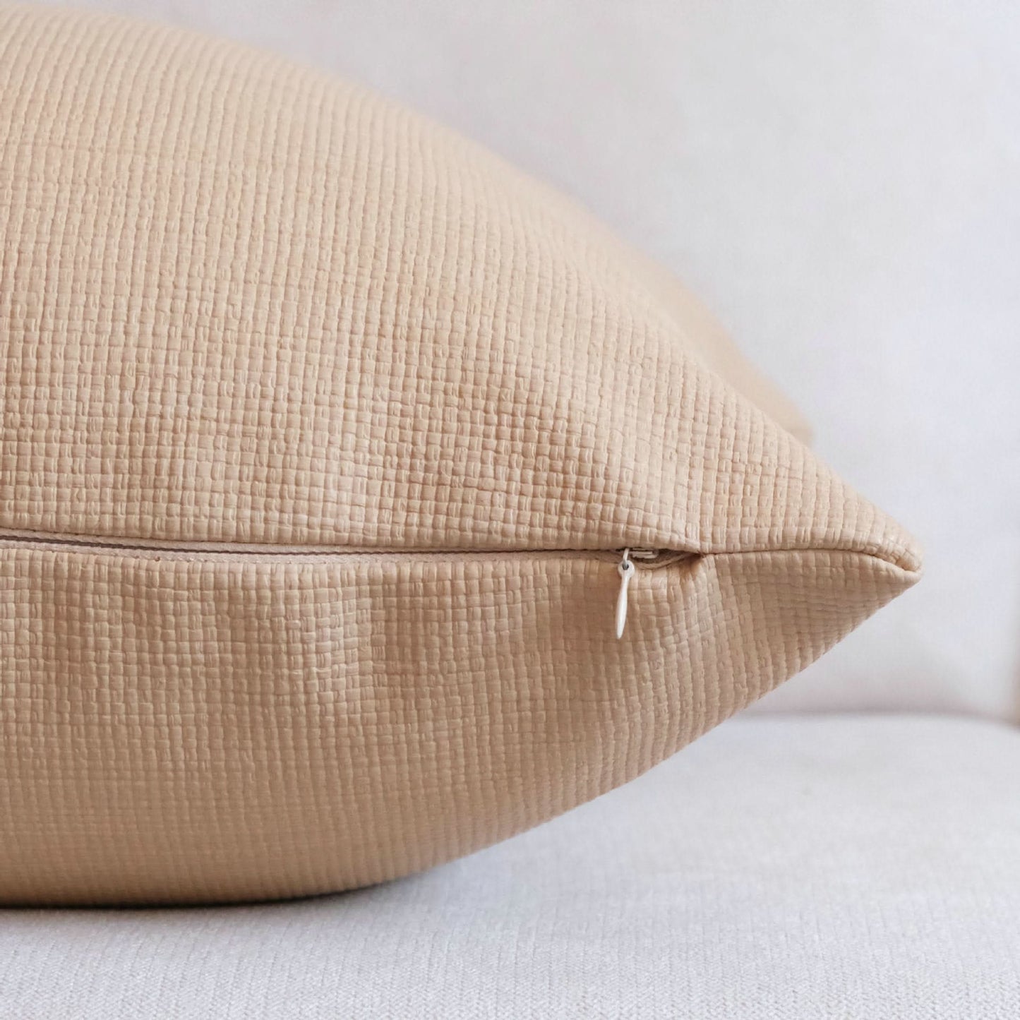 Light Luxury Woven PU Leather Pillow - Modern & Simple