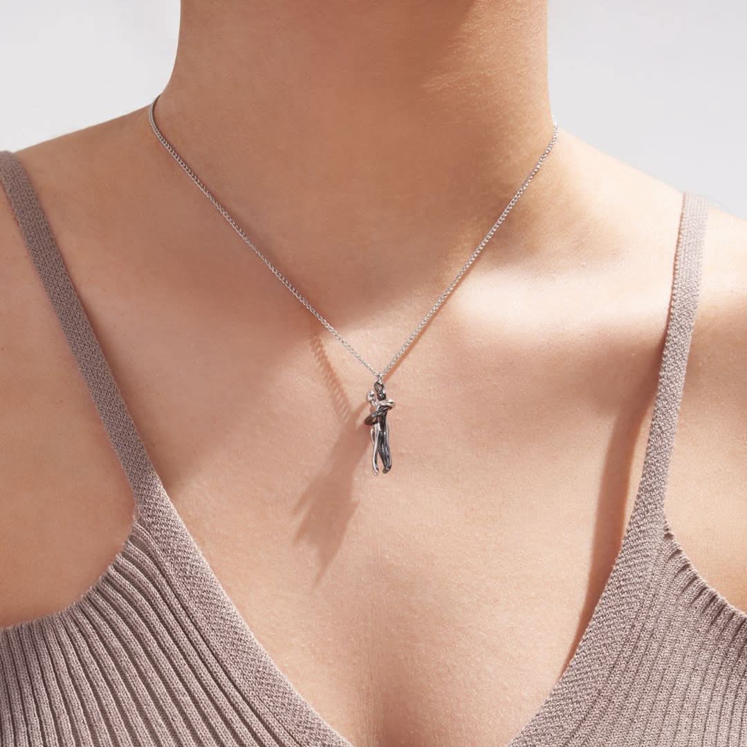 Unisex Couple Hug Necklace - High-End Gift