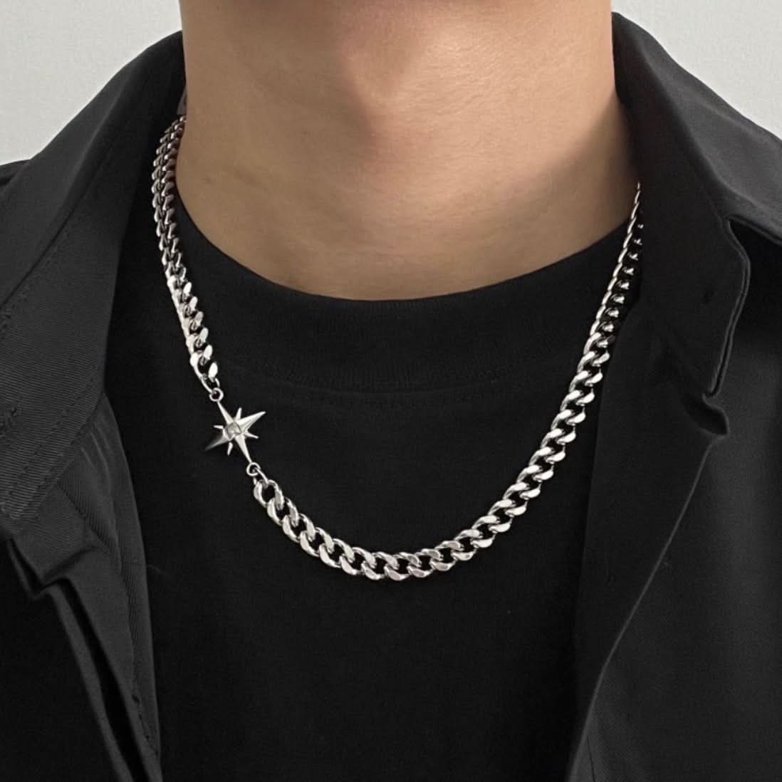 Men’s Eight-Pointed Star Pendant Necklace – Cuban Chain