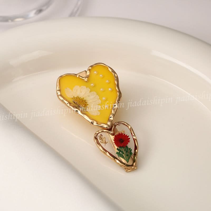 Set of 2 Vintage Flower Duckbill Hair Clips