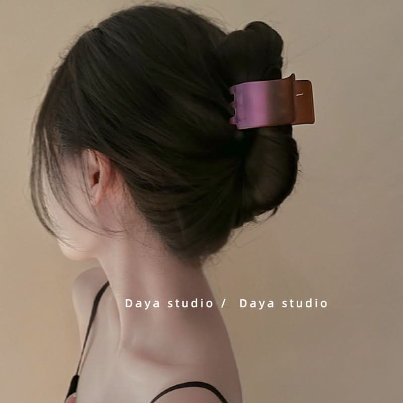 French Matte Gradient Ponytail Clip – High-End Shark Hair Clip for Thick Hair